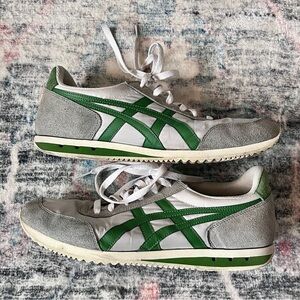 Onitsuka Tiger men’s 10.5 green stripe sneakers